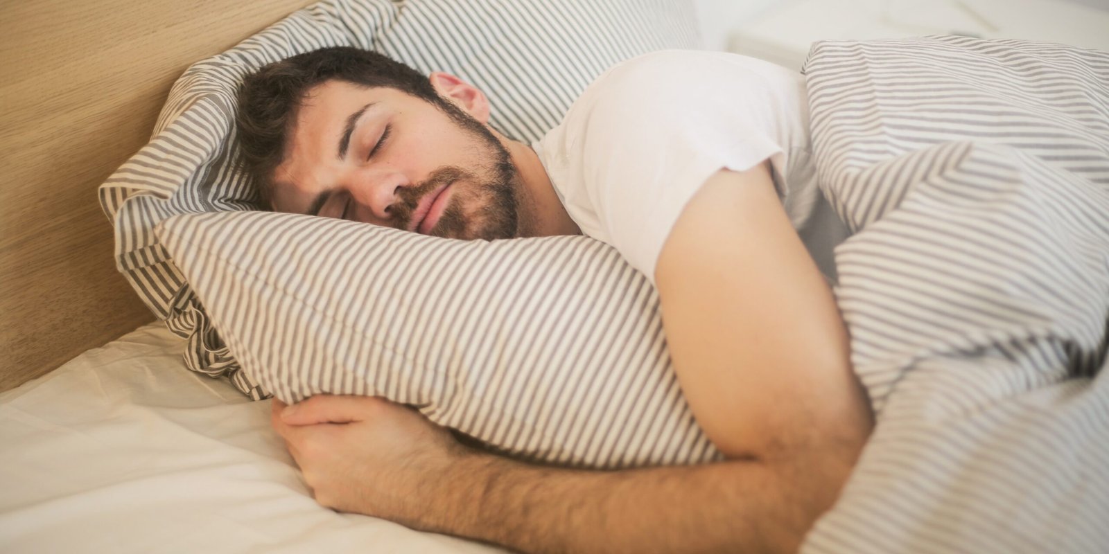 Unlocking Vitality: The Importance of Quality Sleep for Men’s Energy and Performance